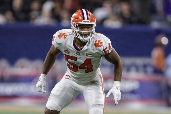 No. 9 Clemson hopes changes at quarterback coordinator lead the